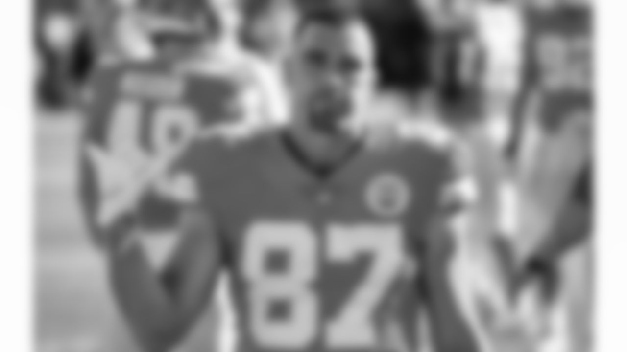 Kansas City Chiefs Tight End Travis Kelce (87) on the field warming up prior to an NFL Football game against the Atlanta Falcons, Sunday December 27, 2020 in Kansas City.