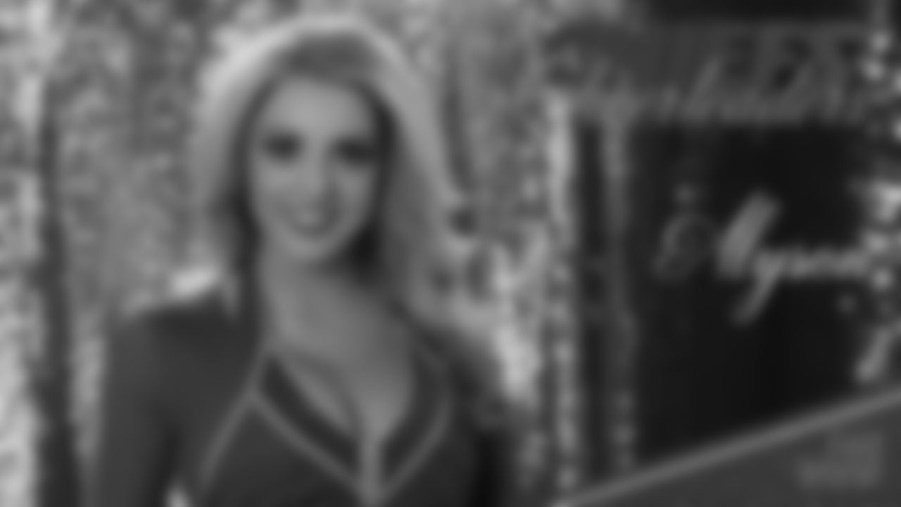 021_Alyson