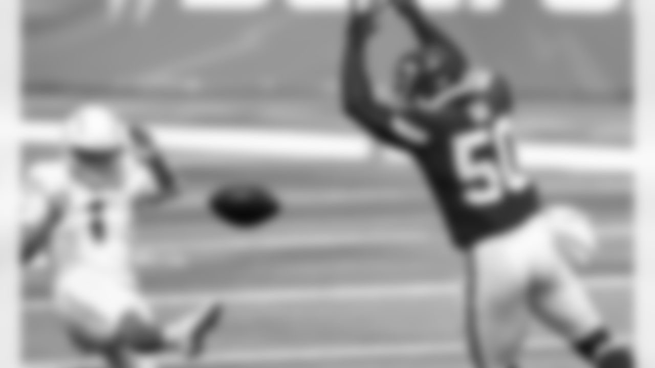 Kansas City Chiefs Linebacker Willie Gay (50) blocks a punt against the Los Angeles Chargers on Sunday September 20, 2020.