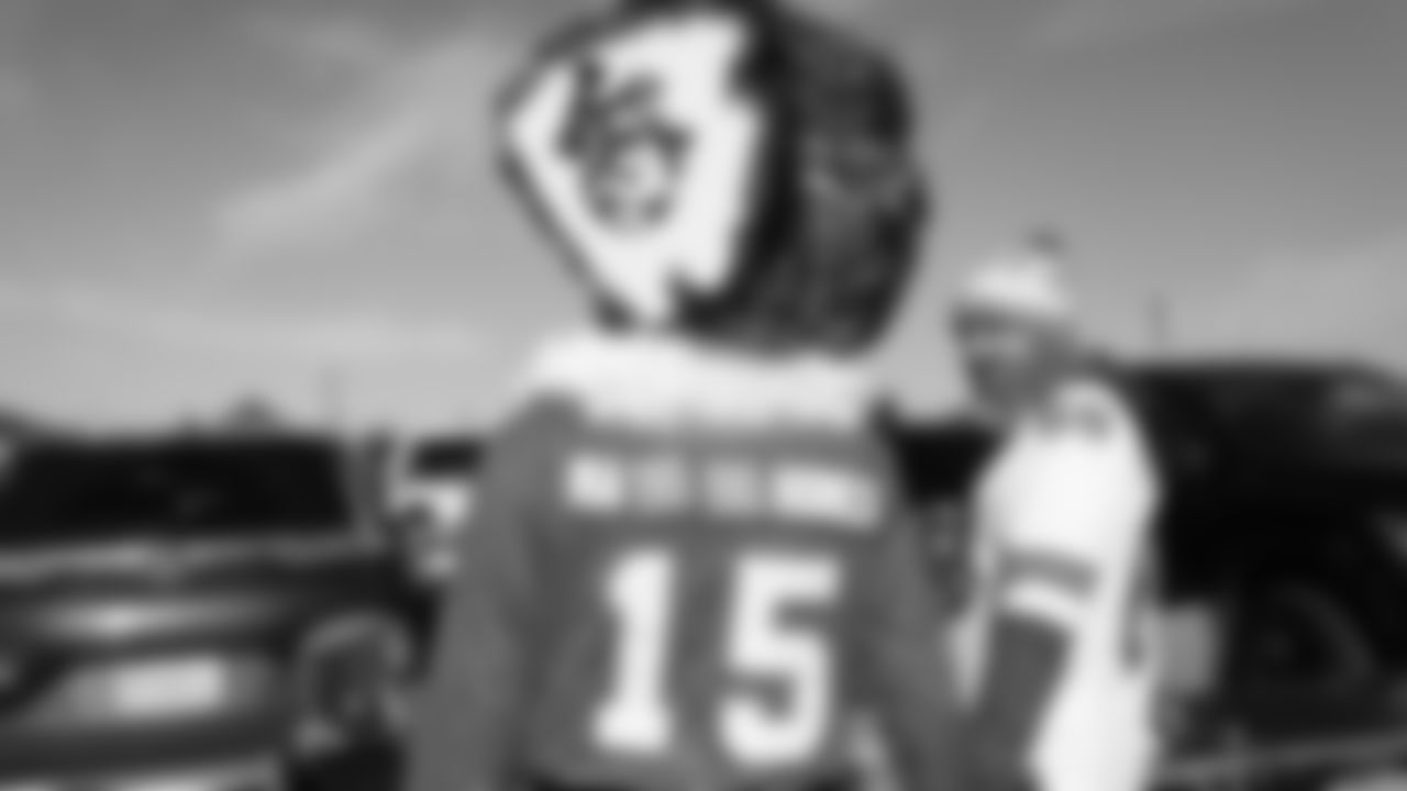 Kansas City Chiefs face off against the Jacksonville Jaguars at GEHA Field at Arrowhead Stadium on November 13, 2022.