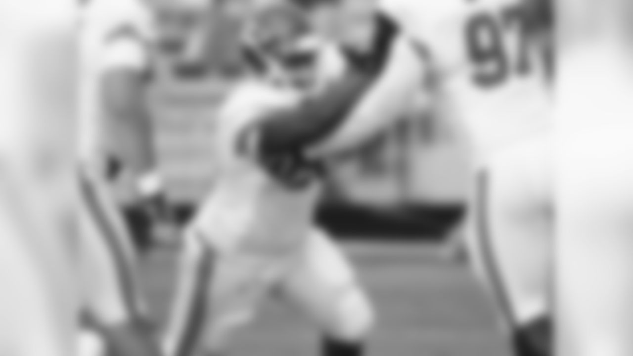 DL Vance Walker