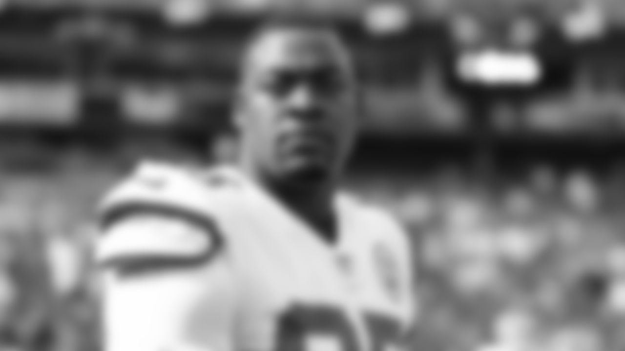Kansas City Chiefs defensive end Chris Jones (95) prior to an NFL football game against the Tennessee Titans, Sunday, October 24, 2021 in Nashville.