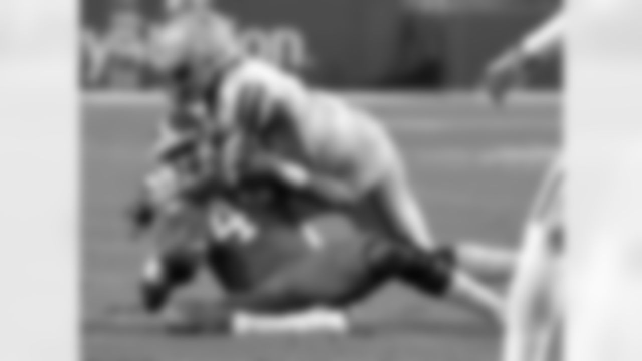 Ohio State linebacker Raekwon McMillan (5)