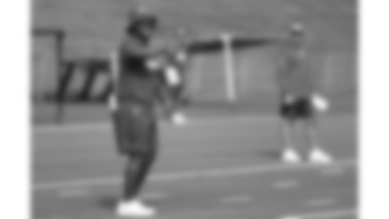 Kansas City Chiefs Defensive Backs Coach Dave Merritt instructs the defensive backs during a drill at day one of Kansas City Chiefs pre Training Camp in St. Joseph, MO on Wednesday, July 19, 2023.