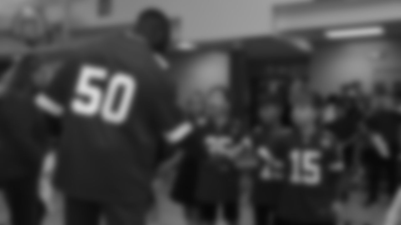 Kansas City Chiefs linebacker Willie Gay Jr. (50) visits the St. Elizabeth Catholic School for a "Kingdom United" reading event on Monday, November 7, 2022.
