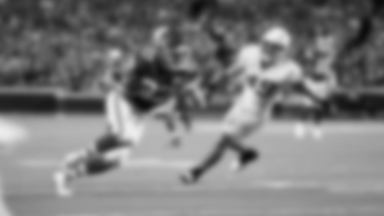 Kansas City Chiefs face off against the Los Angeles Chargers on GEHA Field at Arrowhead Stadium on September 15th, 2022.