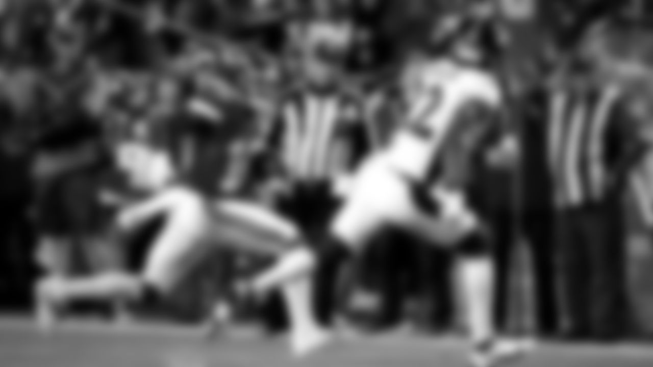 Kansas City Chiefs vs Denver Broncos, GEHA Field at Arrowhead Stadium, Kansas City, MO on December 5, 2021