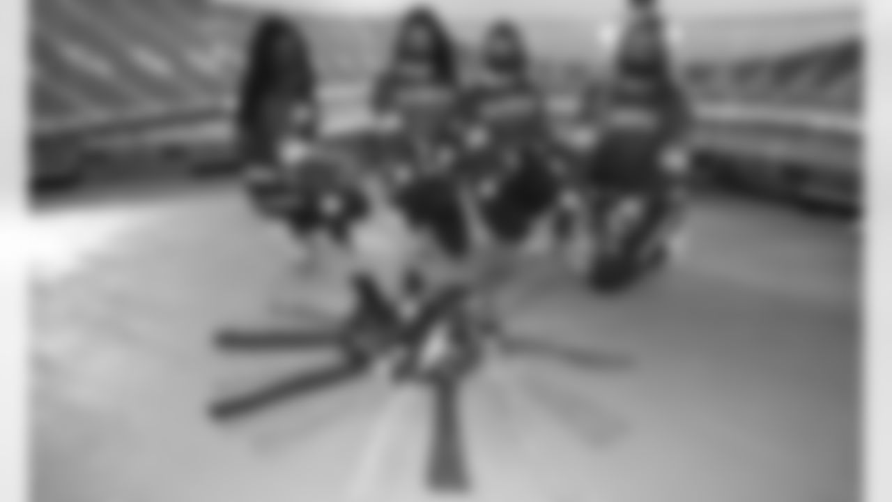 007-2020_CheerBroncos