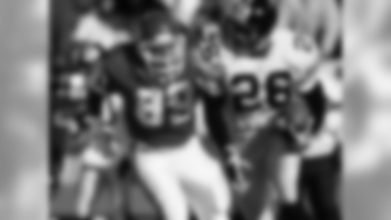 Kansas City Chiefs vs the Pittsburgh Steelers in the 1993 playoffs
