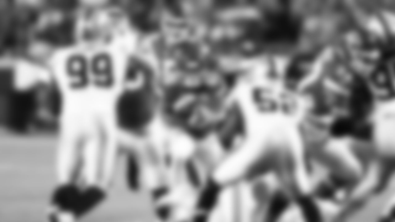 Kansas City Chiefs face off against the Las Vegas Raiders at GEHA Field at Arrowhead Stadium on October 10, 2022.