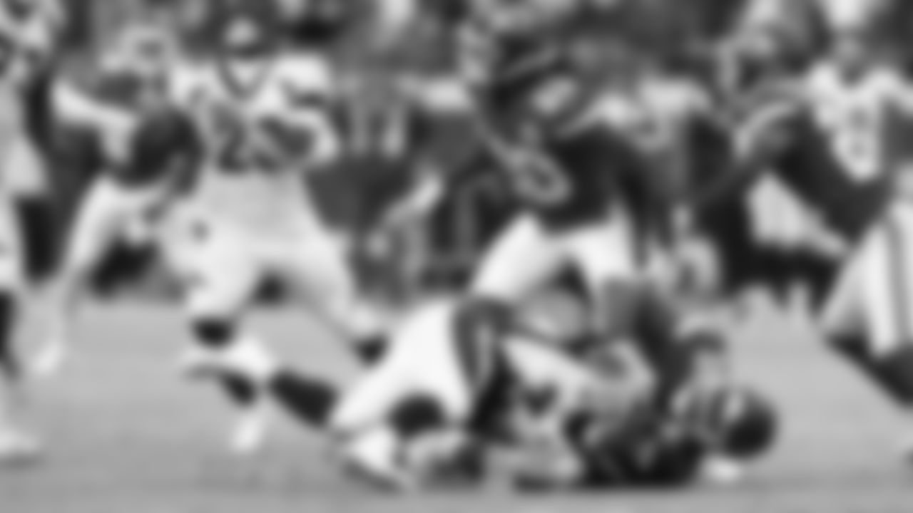 Kansas City Chiefs face off against the Denver Broncos at GEHA Field at Arrowhead Stadium on January 01, 2023.