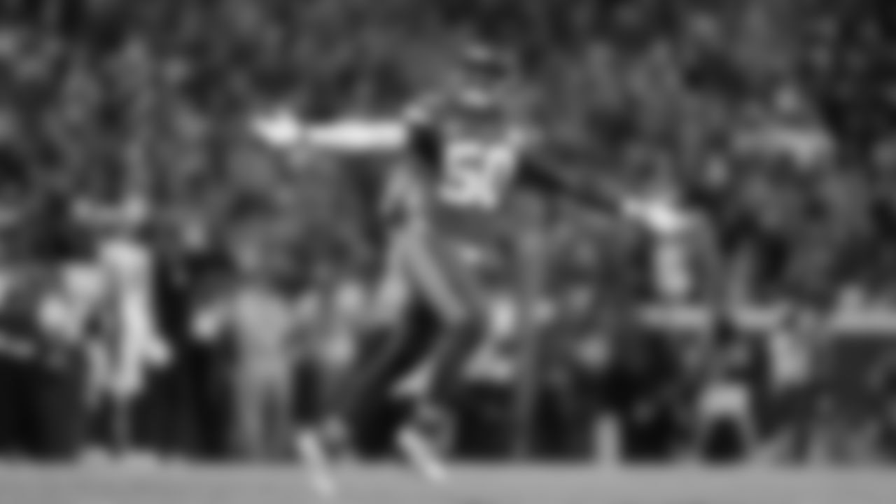 The Kansas City Chiefs face off against the Denver Broncos at GEHA Field at Arrowhead Stadium on October 12, 2023.