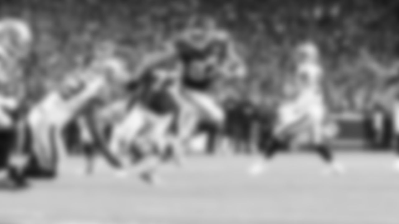 Kansas City Chiefs face off against the Las Vegas Raiders at GEHA Field at Arrowhead Stadium on October 10, 2022.