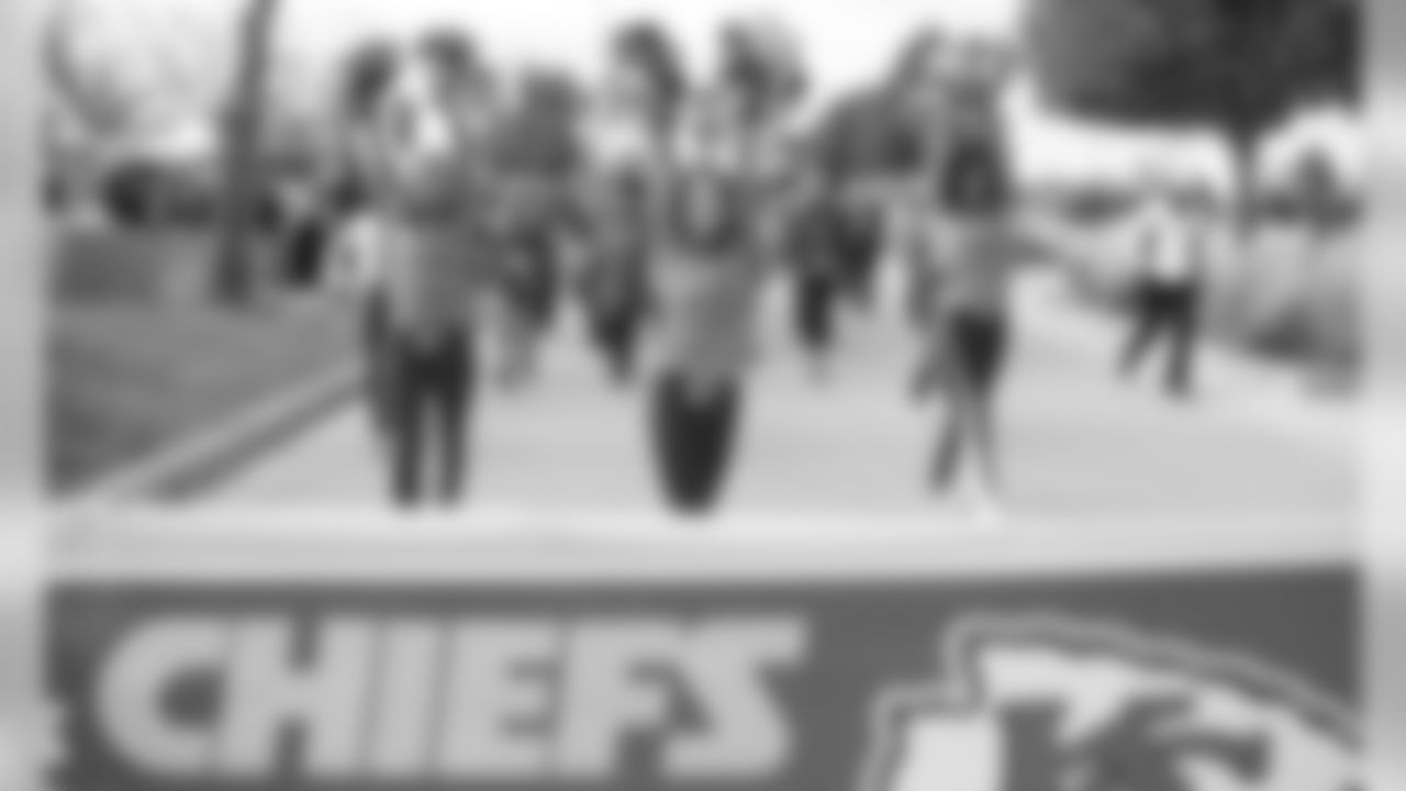 008_2019_Vikings_Cheer