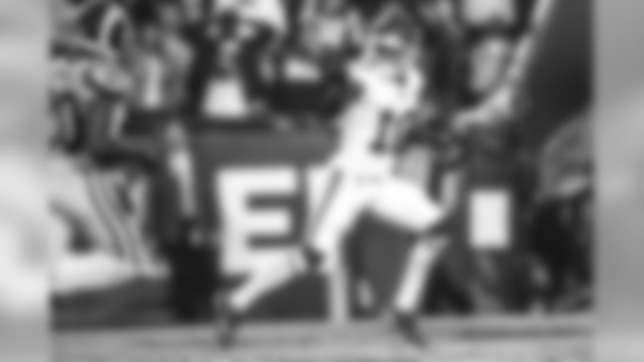 Kansas City Chiefs at Los Angeles Rams at Los Angeles Memorial Coliseum on November 19, 2018