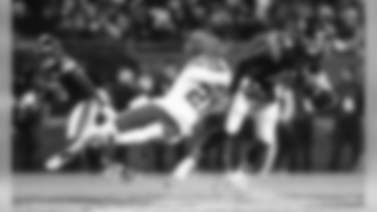 Kansas City Chiefs Cornerback Bashaud Breeland (21) during the game between the Kansas City Chiefs and the Chicago Bears at Soldier Field on December 22, 2019.