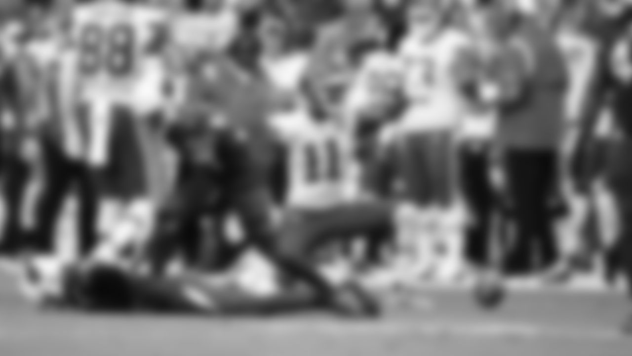 Kansas City Chiefs face the Arizona Cardinals at State Farm Stadium, Glendale AZ., September 11th 2022