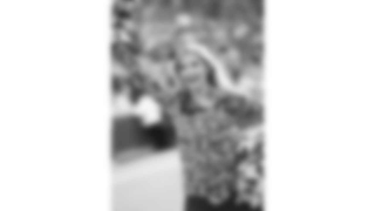 050_2019_Vikings_Cheer