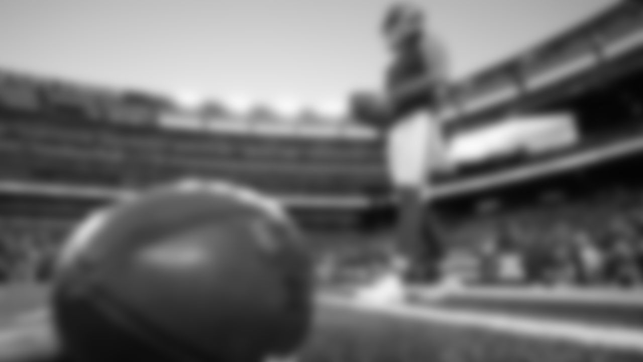 Kansas City Chiefs punter Tommy Townsend (5) prior to the NFL Week 4 matchup against the New York Jets at MetLife Stadium in East Rutherford, New Jersey on October 1, 2023.
