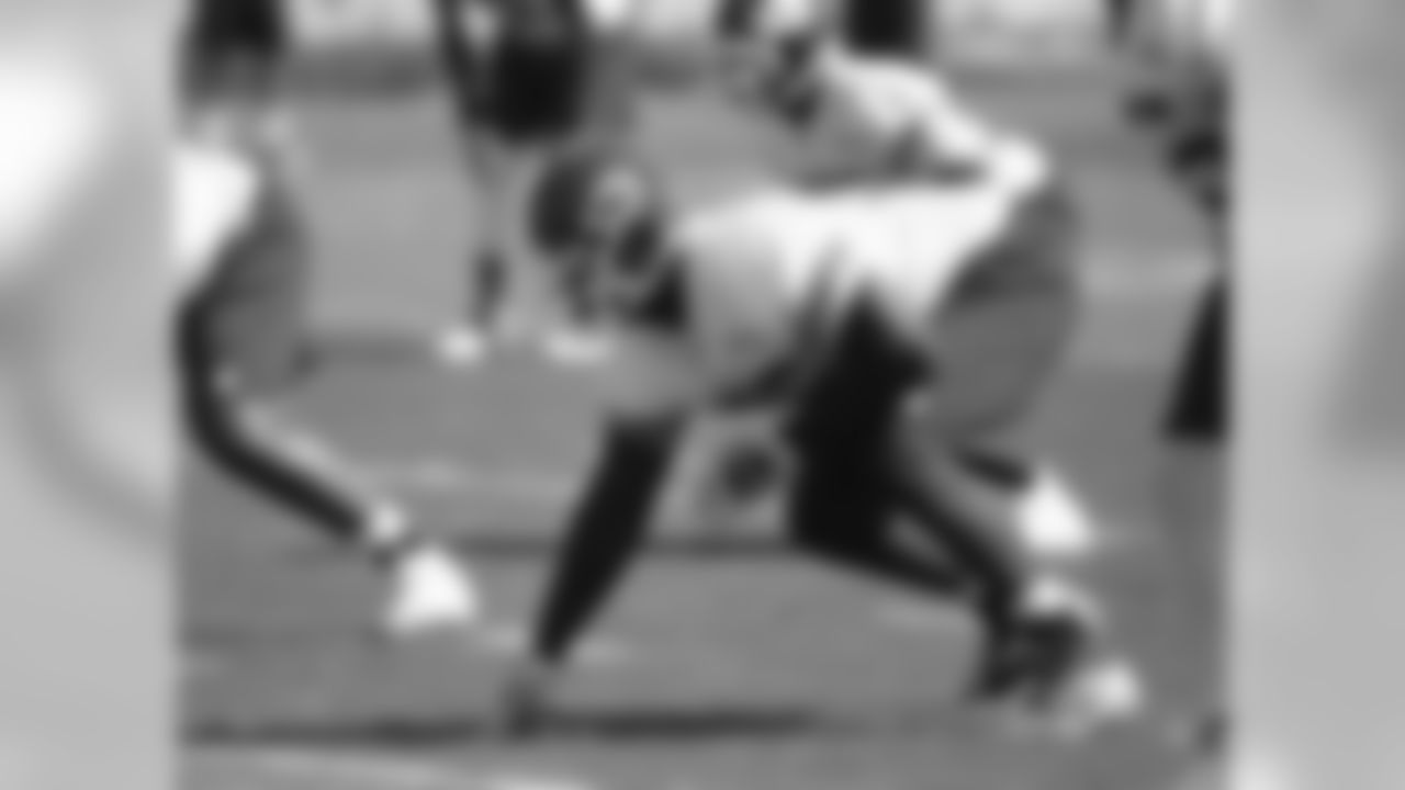 DL Jaye Howard
