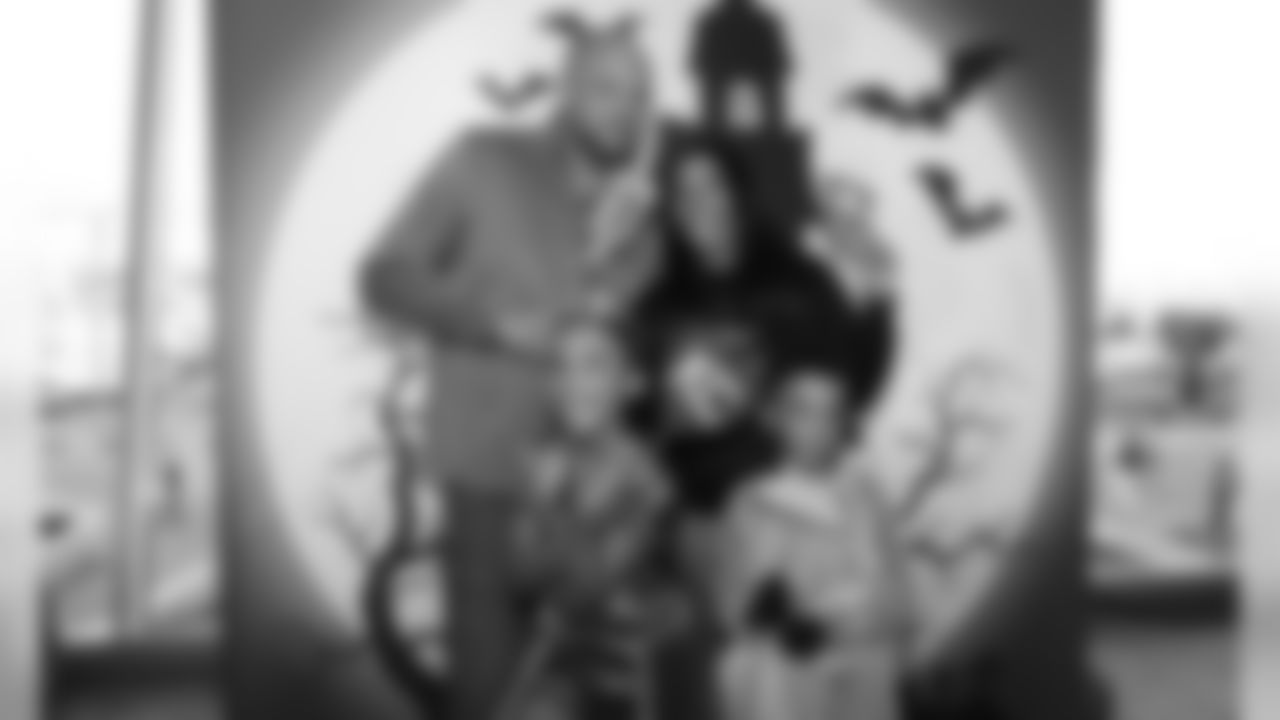 010_20191022_TrickOrTreat