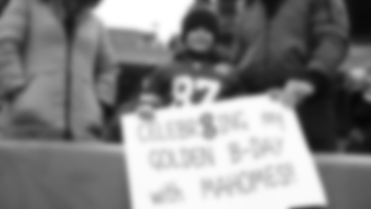 Kansas City Chiefs fans prior to an NFL football game against the Cincinnati Bengals, Sunday, January 2, 2022 in Cincinnati.