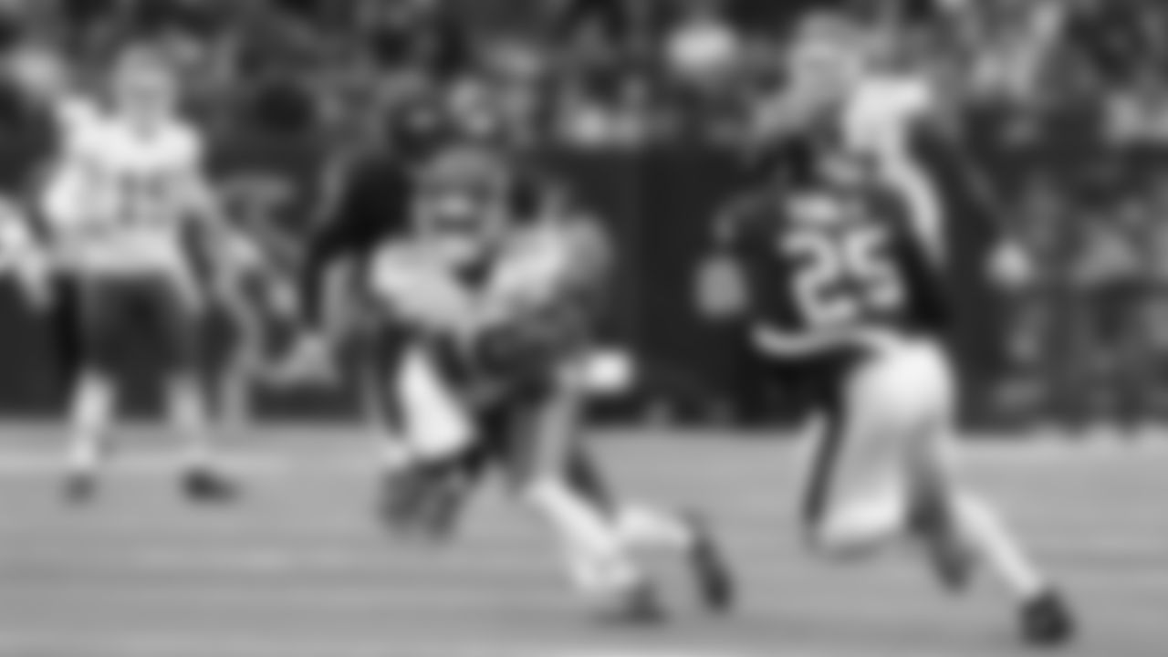 Kansas City Chiefs running back Isiah Pacheco (10) during an NFL football game against the Houston Texans, Sunday, December 18, 2022 in Houston.