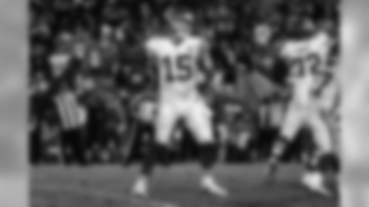 Kansas City Chiefs at Los Angeles Rams at Los Angeles Memorial Coliseum on November 19, 2018