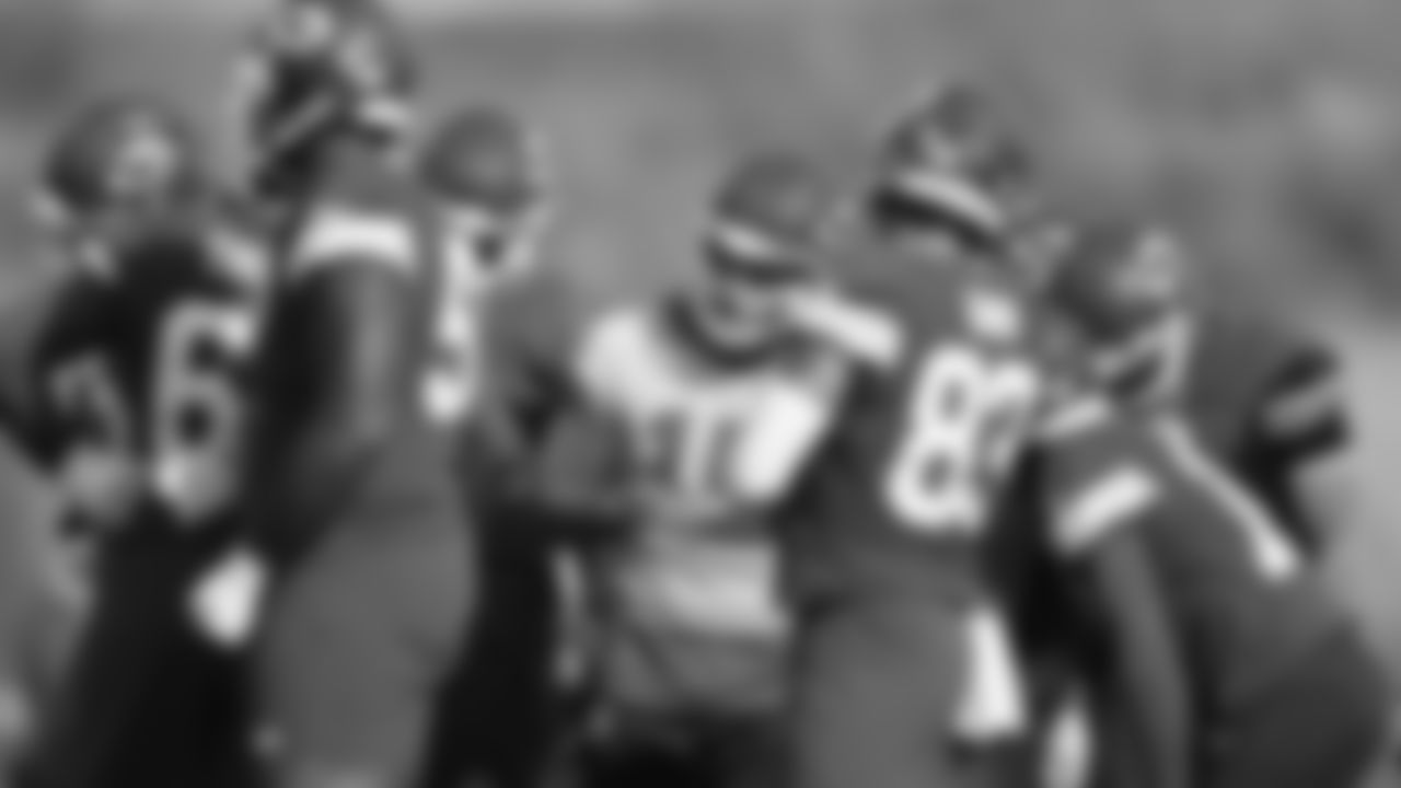 Kansas City Chiefs quarterback Patrick Mahomes (15) in an offensive huddle during practice on Thursday, November 3, 2022.