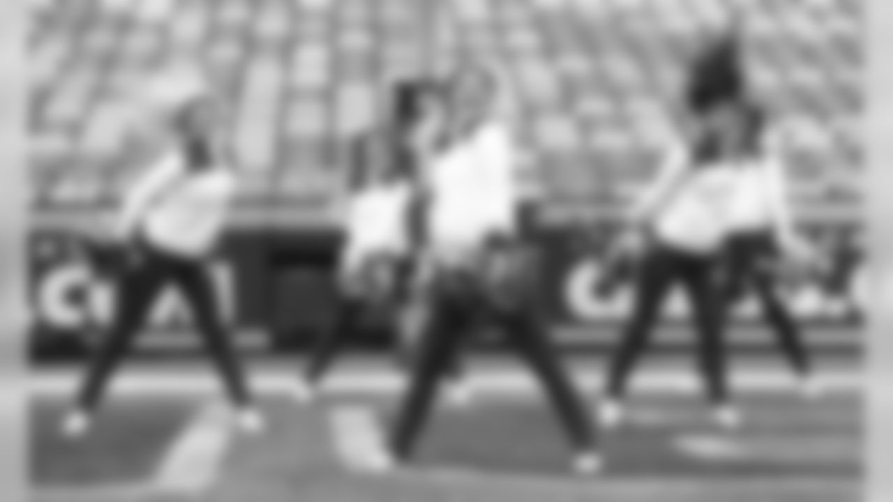 003_2019_CheerChargers