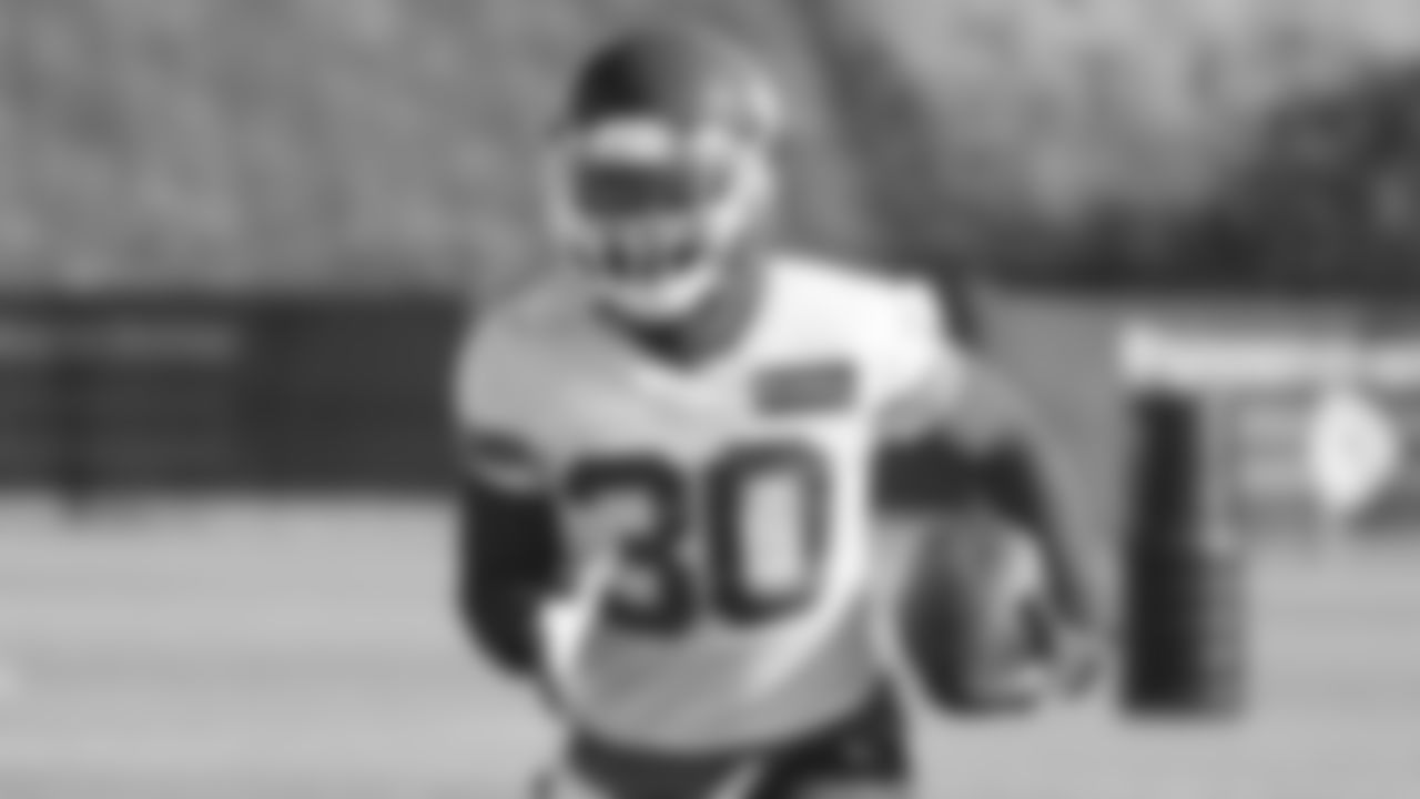 Kansas City Chiefs cornerback Deandre Baker (30) at practice in preparation for week ten against the Las Vegas Raiders.