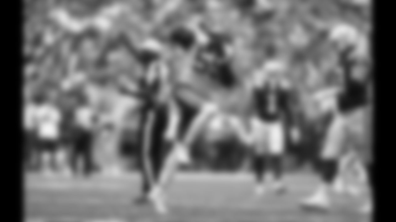 Kansas City Chiefs vs Indianapolis Colts at Lucas Oil Stadium on September 25th, 2022.