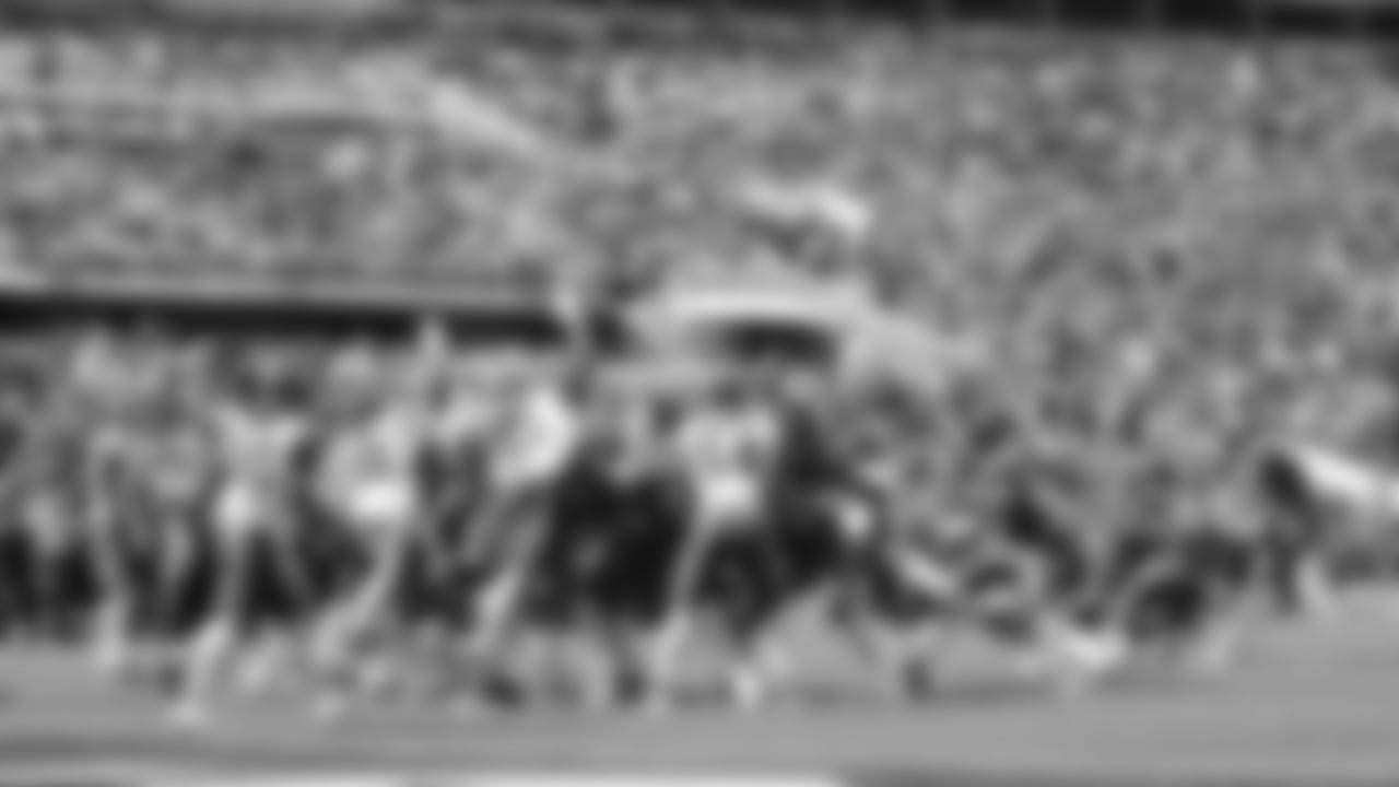 Kansas City Chiefs during the NFL week 2 matchup against the Jacksonville Jaguars at EverBank Stadium in Jacksonville, Florida on September 17, 2023.