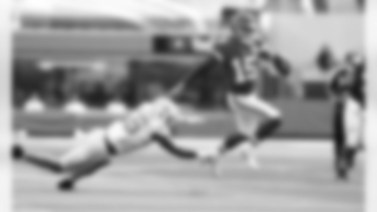 Kansas City Chiefs quarterback Patrick Mahomes (15) during the game between the Kansas City Chiefs and the Los Angeles Chargers at SoFi Stadium on September 20, 2020