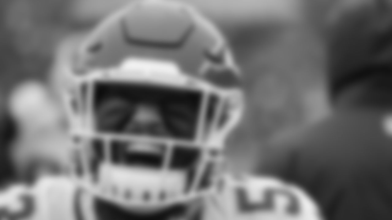Kansas City Chiefs inside linebacker Anthony Hitchens (53) prior to an NFL football game against the Cincinnati Bengals, Sunday, January 2, 2022 in Cincinnati.