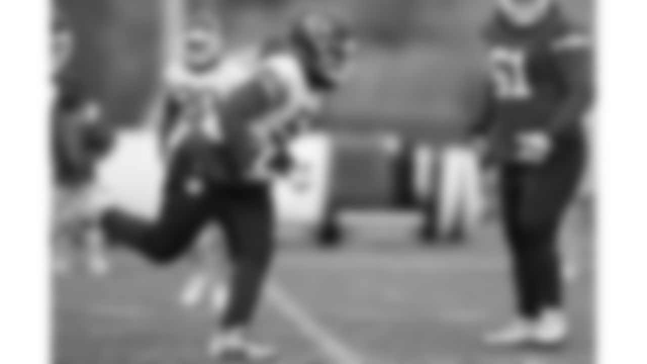 Kansas City Chiefs defensive end Michael Danna (51) runs with the ball during practice on Thursday, November 17, 2022.