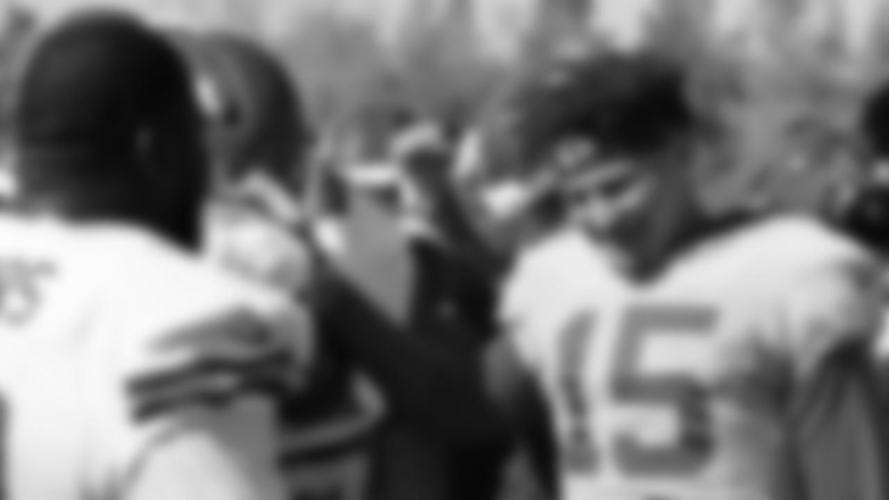 Kansas City Chiefs quarterback Patrick Mahomes (15) in a team huddle after practice on Thursday, October 06, 2022.