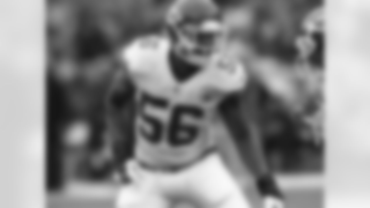 LB Derrick Johnson signed on March 10, 2016
