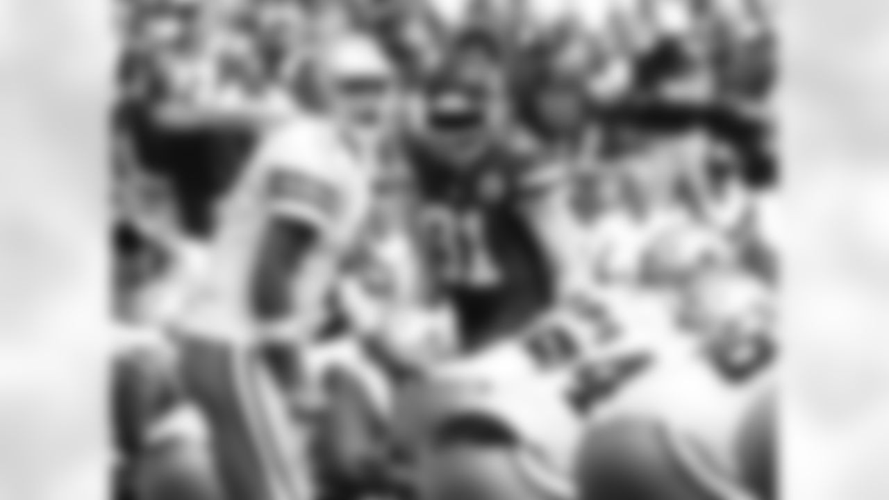The best photos from the Chiefs' 9-0 season.