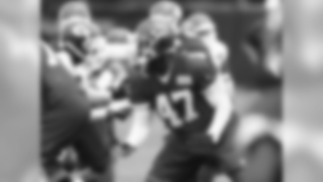 47 - Demetrius Harris - TE // HT. 6-7, WT. 230 // College: UW-Milwaukee // Hometown: Jacksonville, Ark.