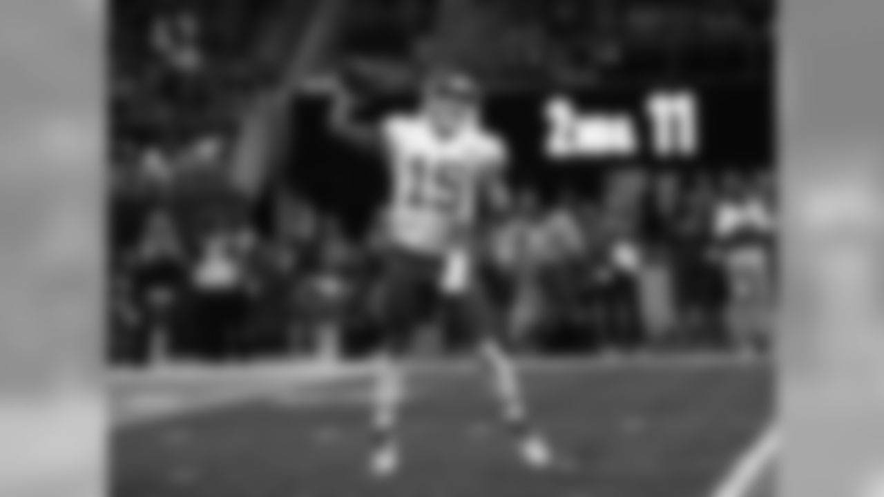 Kansas City Chiefs quarterback Patrick Mahomes (15) in action on 8/17/18 during Chiefs at Falcons in Mercedes-Benz Stadium.