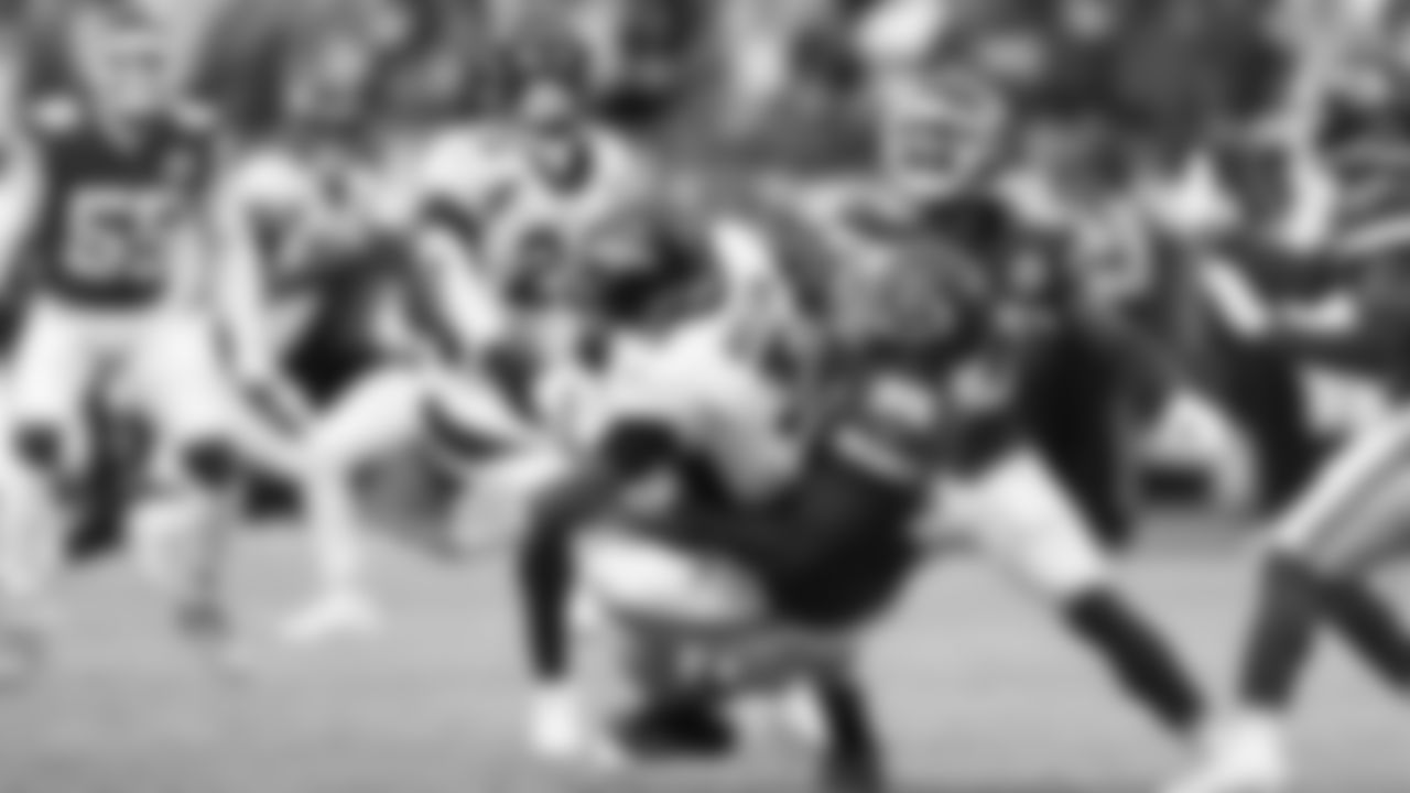 Kansas City Chiefs face off against the Denver Broncos at GEHA Field at Arrowhead Stadium on January 01, 2023.