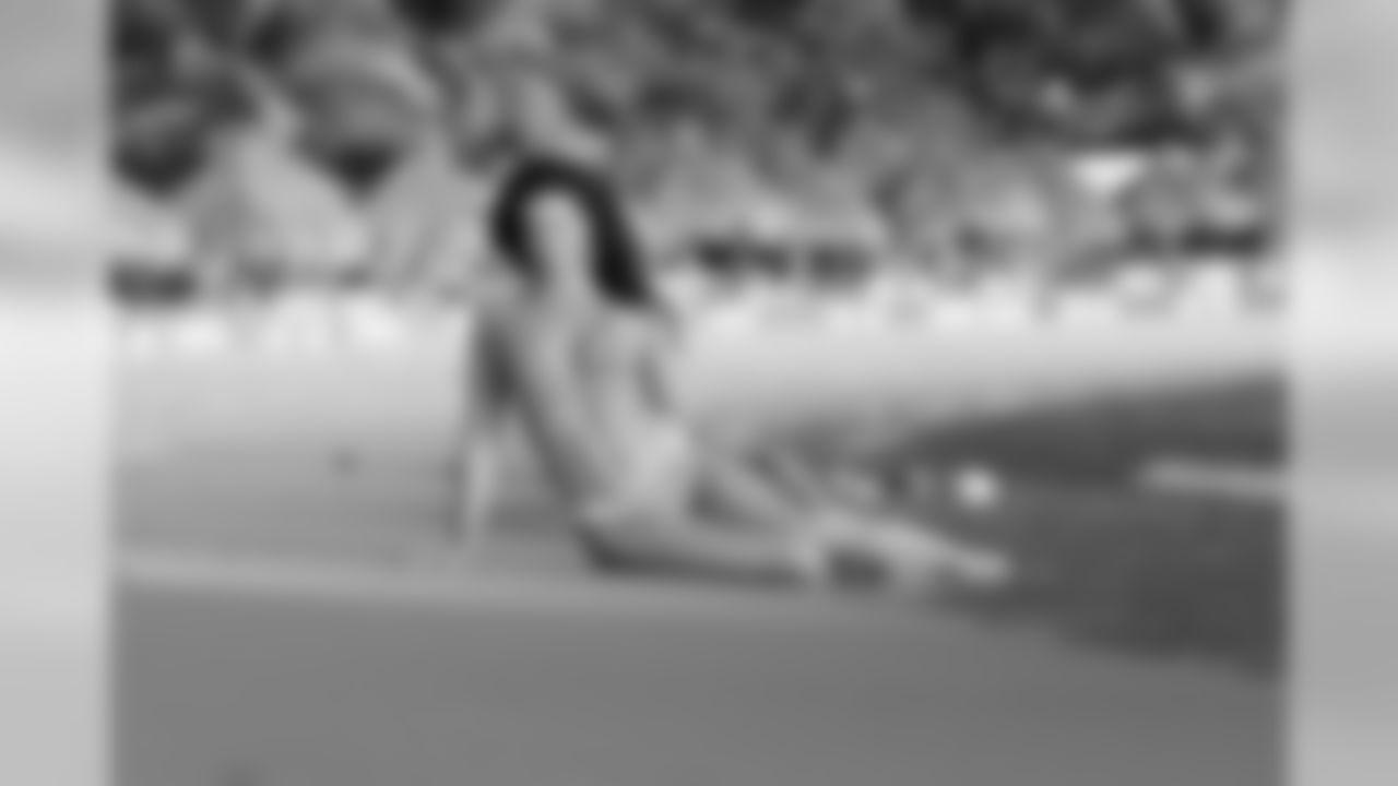 Meet Kansas City Chiefs Cheerleader Sarah
