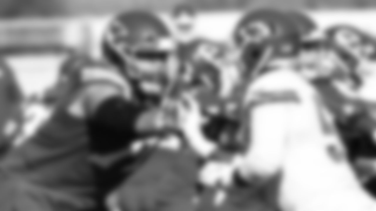 Kansas City Chiefs Offensive Tackle Mitchell Schwartz (71) during Week 6 preparation for the Buffalo Bills.