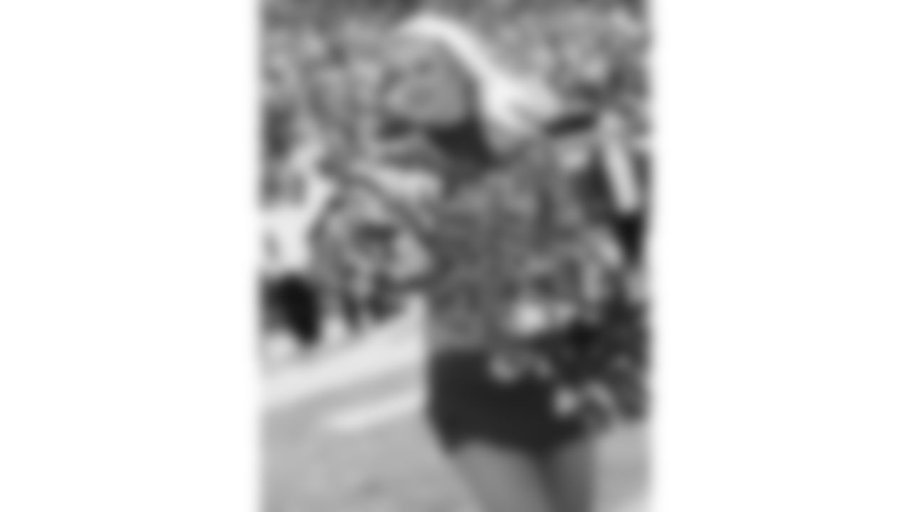 028_2019_Vikings_Cheer