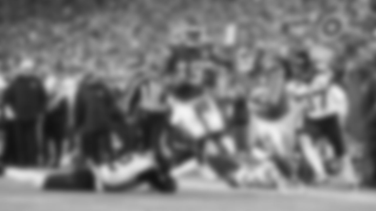 Kansas City Chiefs face off against the Jacksonville Jaguars at GEHA Field at Arrowhead Stadium on January 21, 2023.