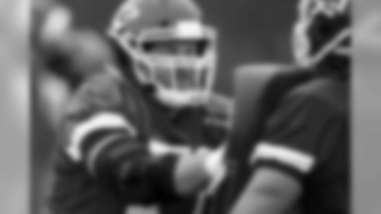 Kansas City Chiefs offensive tackle Mitchell Schwartz (71) during practice on 10/25/18