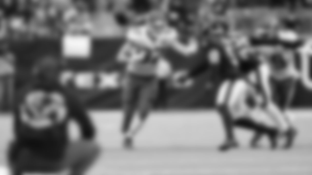 Kansas City Chiefs tight end Travis Kelce (87) during an NFL football game against the Houston Texans, Sunday, December 18, 2022 in Houston.