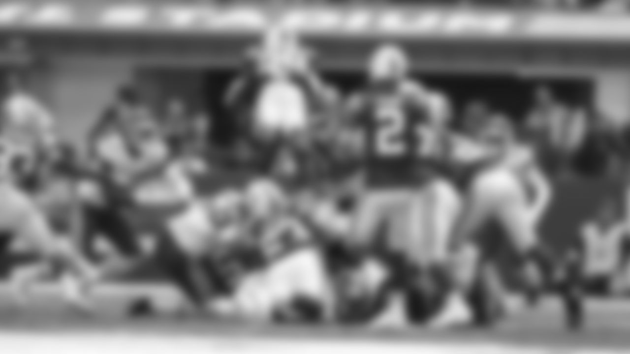 Kansas City Chiefs vs Indianapolis Colts at Lucas Oil Stadium on September 25th, 2022.