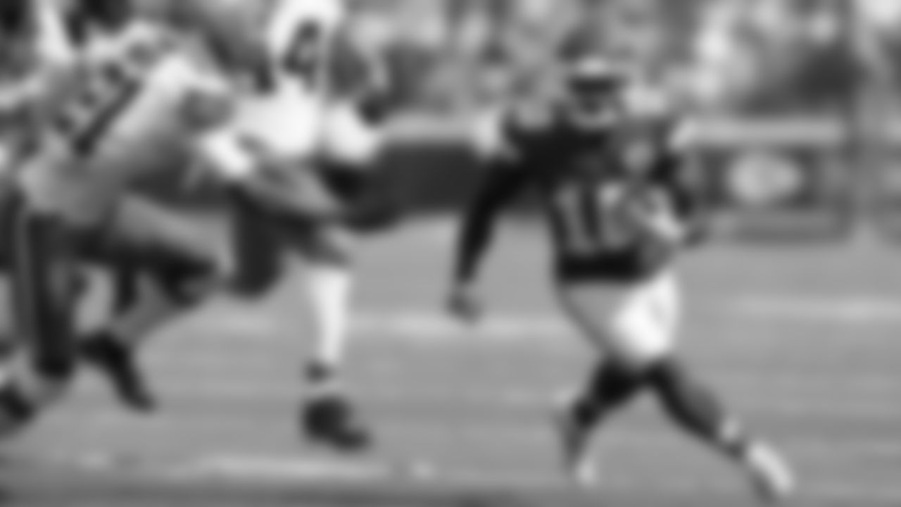 Kansas City Chiefs vs Cleveland Browns during NFL Season Opener at GEHA Field at Arrowhead Stadium in Kansas City, MO on September 12, 2021